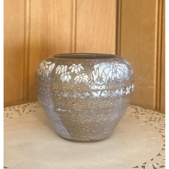 Handcrafted Stoneware Vase Lavender White Floral Design 3.25in Rustic Home - Picture 5 of 7